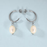 Load image into Gallery viewer, Nora Mini Pearl Drops
