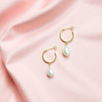 Load image into Gallery viewer, Nora Mini Pearl Drops
