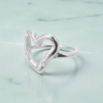 Load image into Gallery viewer, Lisse Heart Band
