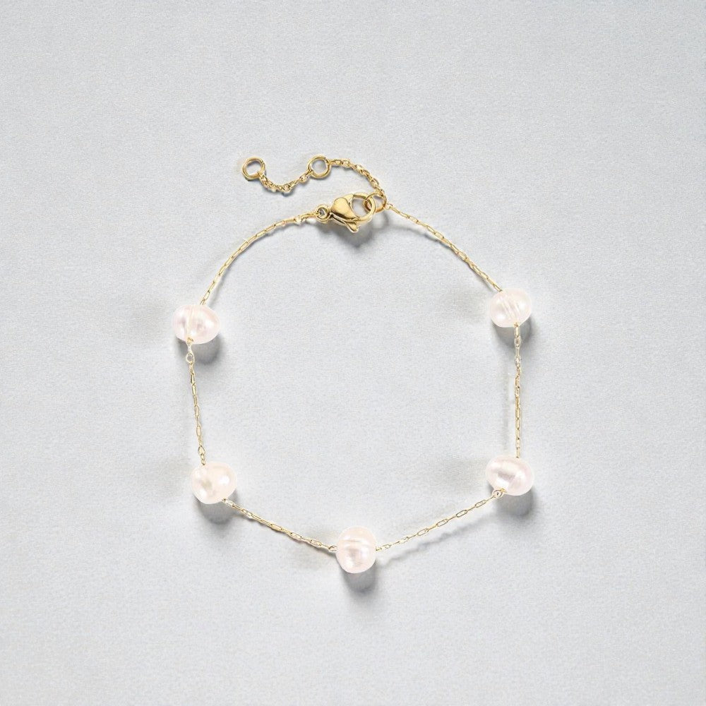 Isla Freshwater Pearl Bracelet