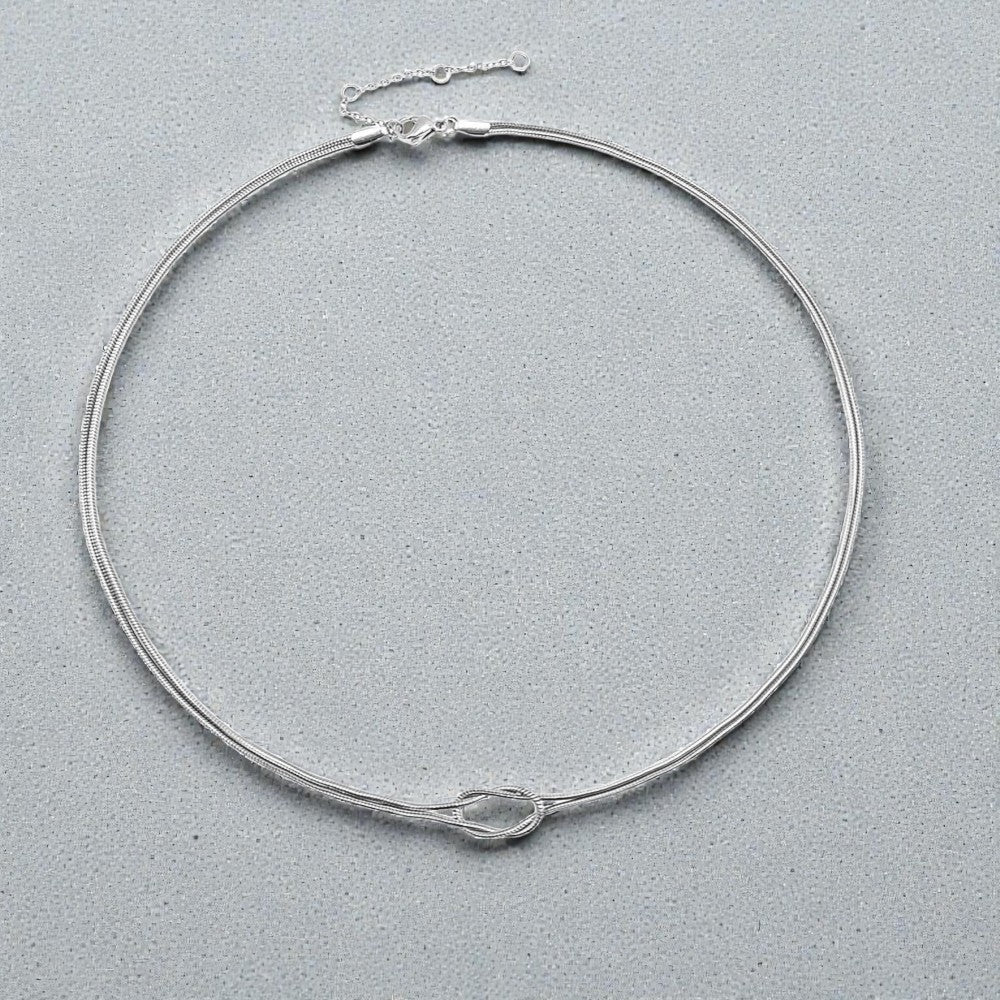 Luna Knot Choker