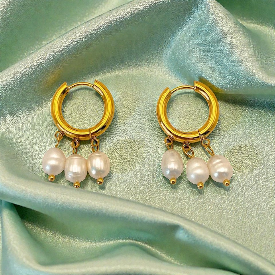 Earrings_b2cf9618 b72c 4630 8e15 093817055070