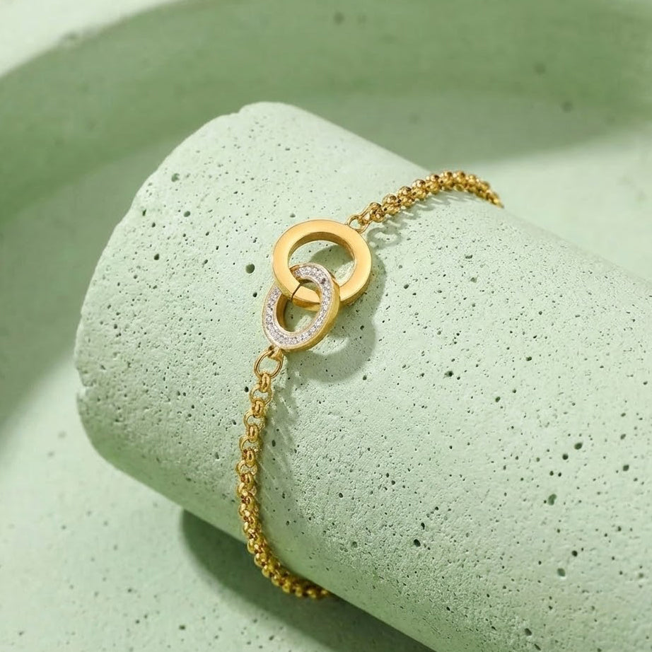 Éclat Interlock Bracelet