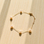 Load image into Gallery viewer, Isla Freshwater Pearl Bracelet
