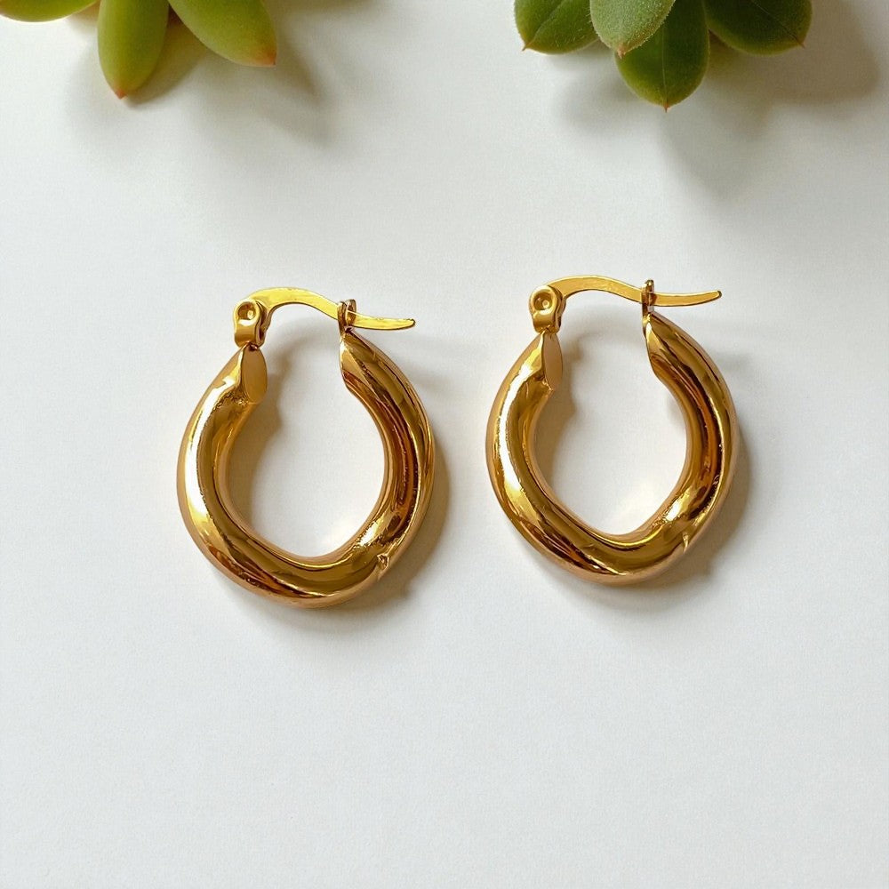 Solara Twist Hoops