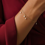 Load image into Gallery viewer, Bella Dewdrop Freshwater Pearl Bracelet
